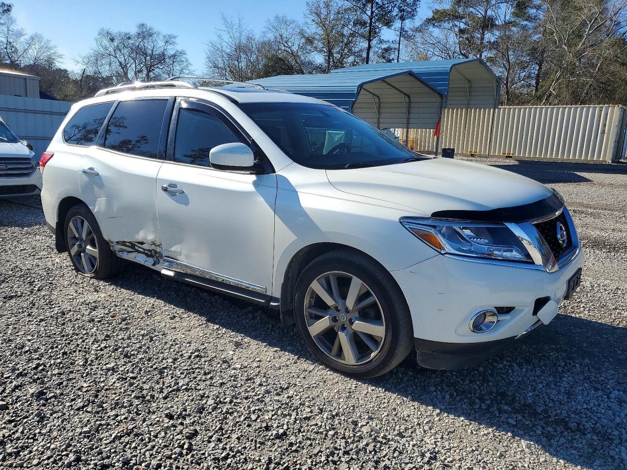 2016 Nissan Pathfinder s