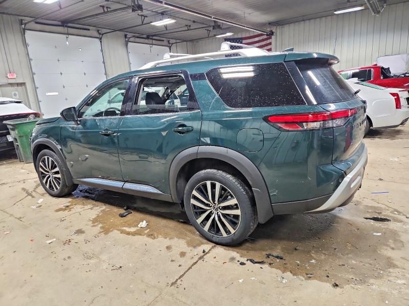 2024 Nissan Pathfinder Platinum