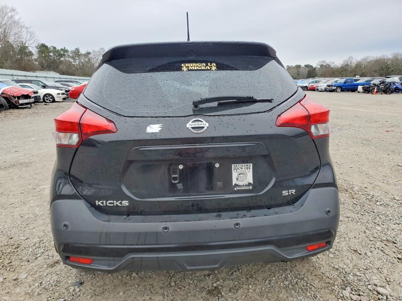 2020 Nissan Kicks sr