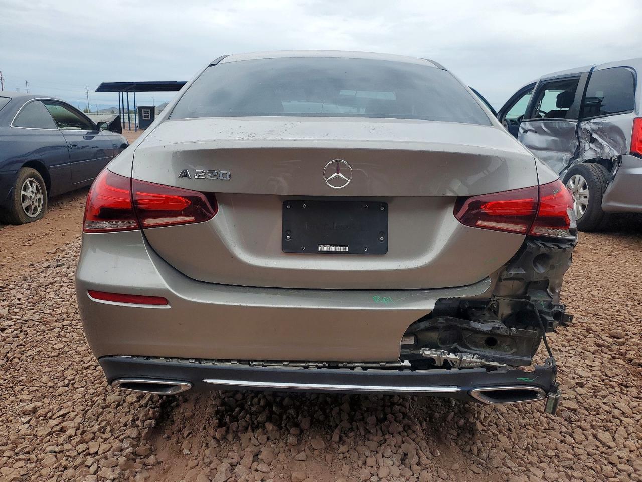 2019 Mercedes-Benz A 220