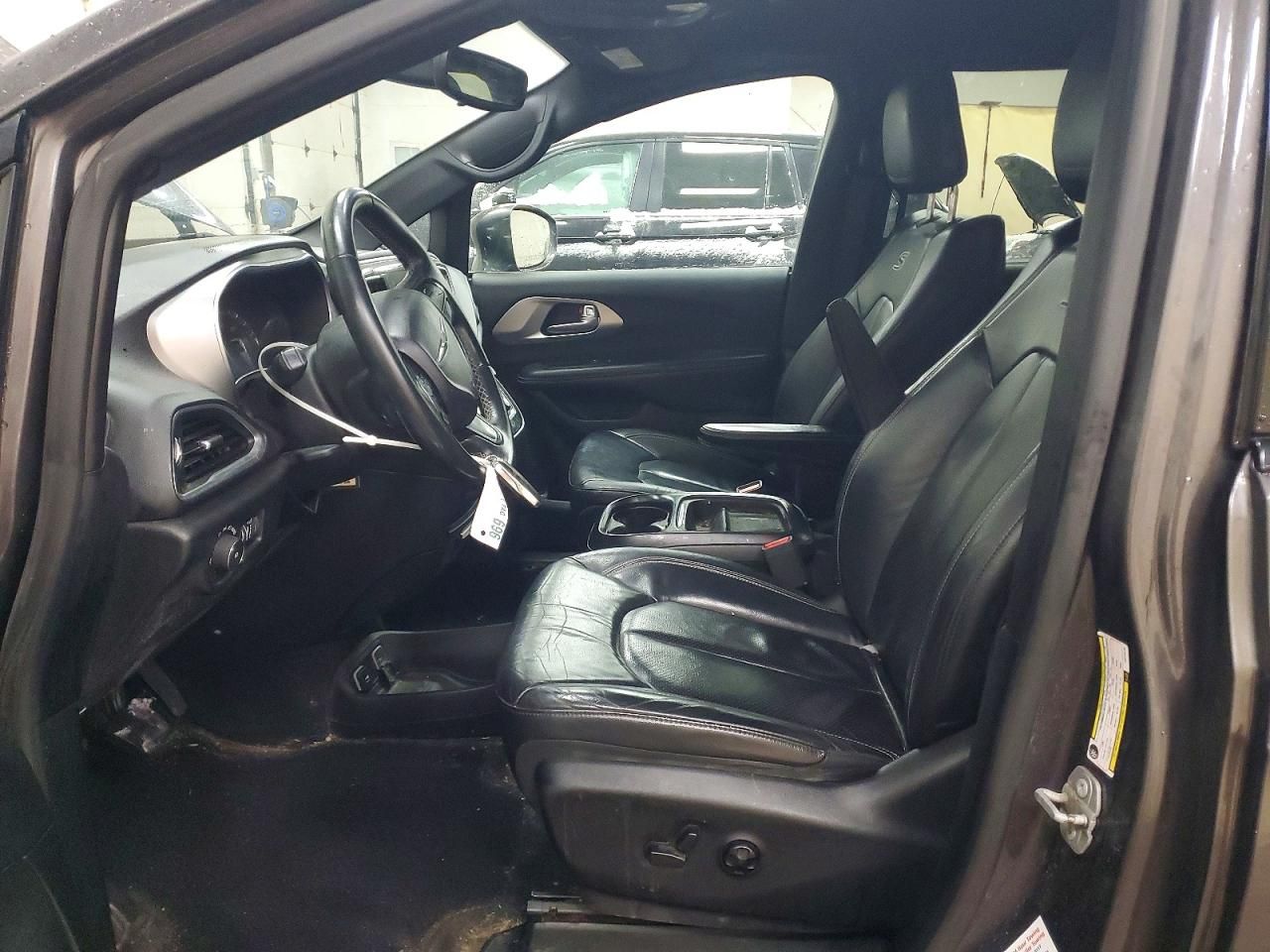 2018 Chrysler Pacifica Touring l