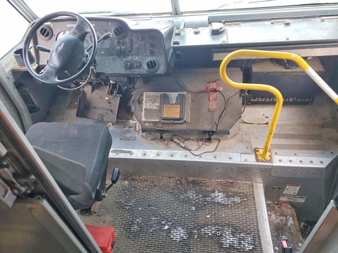 2013 Ford F59 Delivery Truck