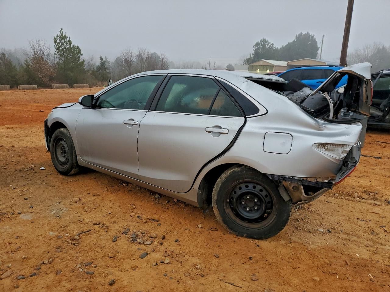 2016 Toyota Camry le