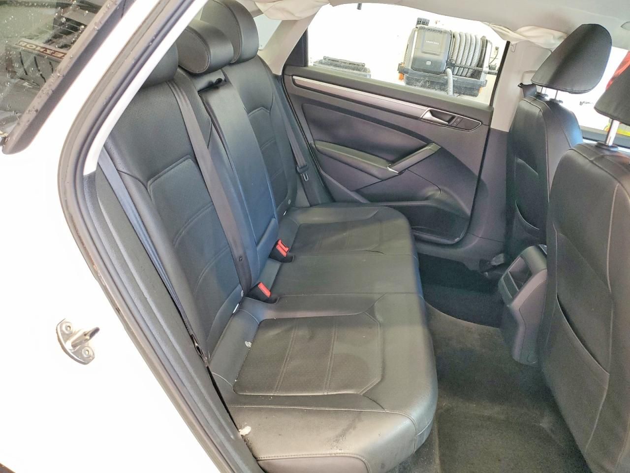 2017 Volkswagen Passat R-line