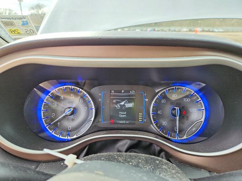 2017 Chrysler Pacifica Touring l