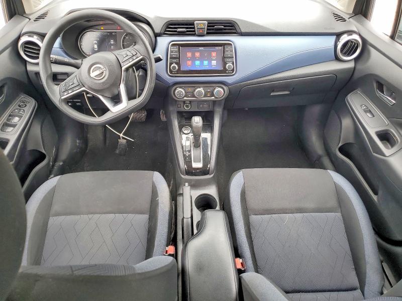 2023 Nissan Versa sv