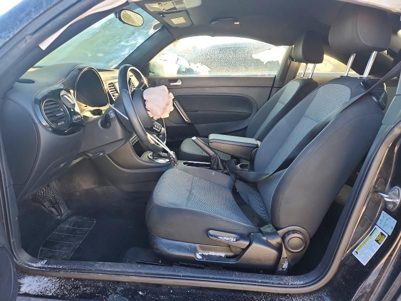 2019 Volkswagen Beetle s