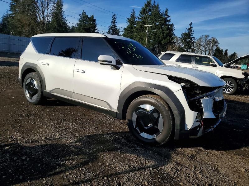 2024 KIA EV9 Light