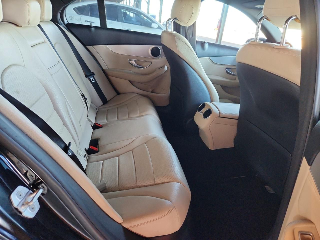 2015 Mercedes-Benz C300