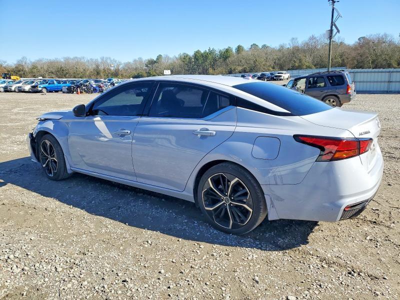 2024 Nissan Altima sr