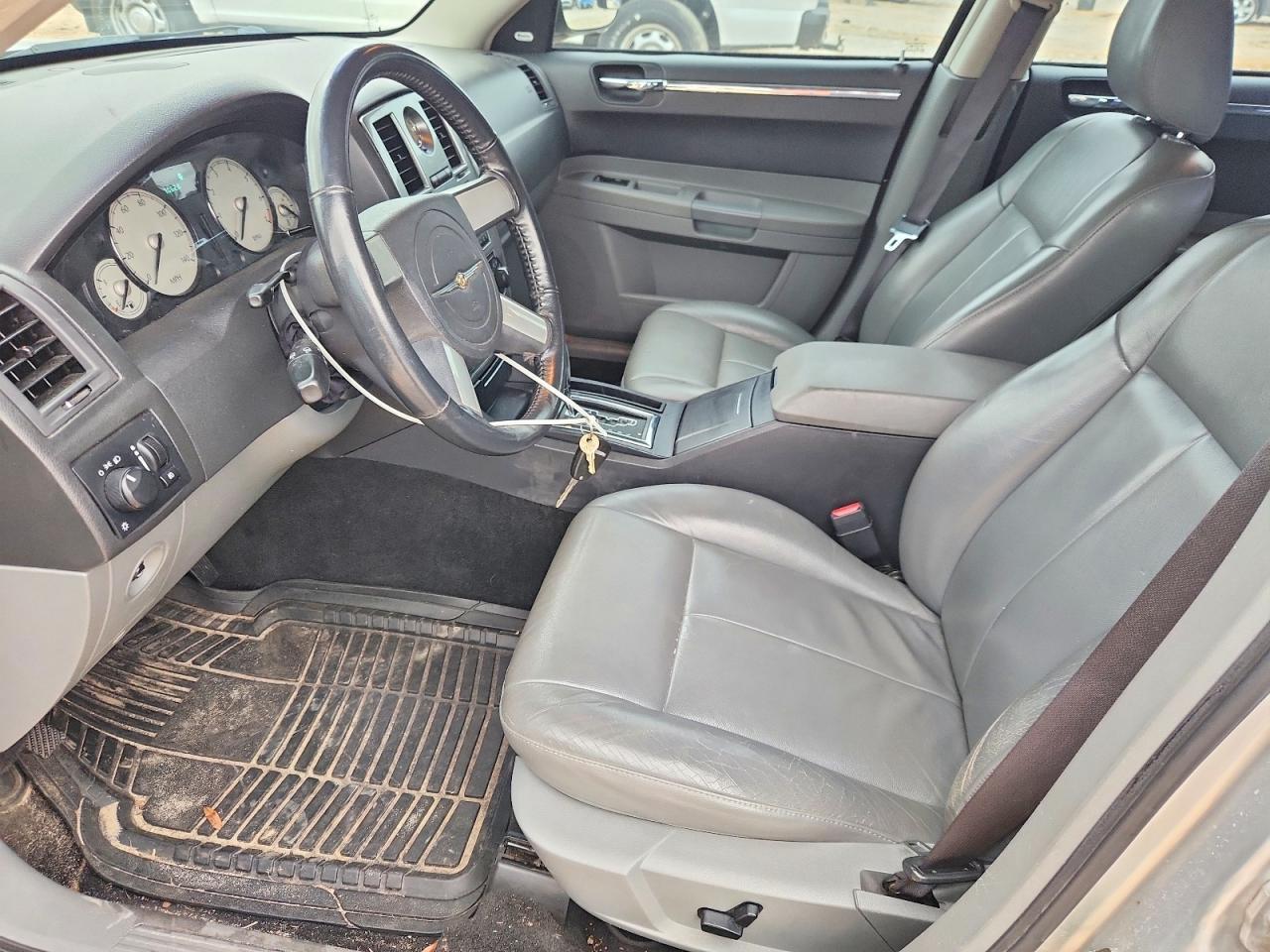 2005 Chrysler 300 Touring