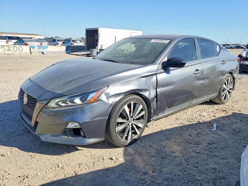 2020 Nissan Altima sr