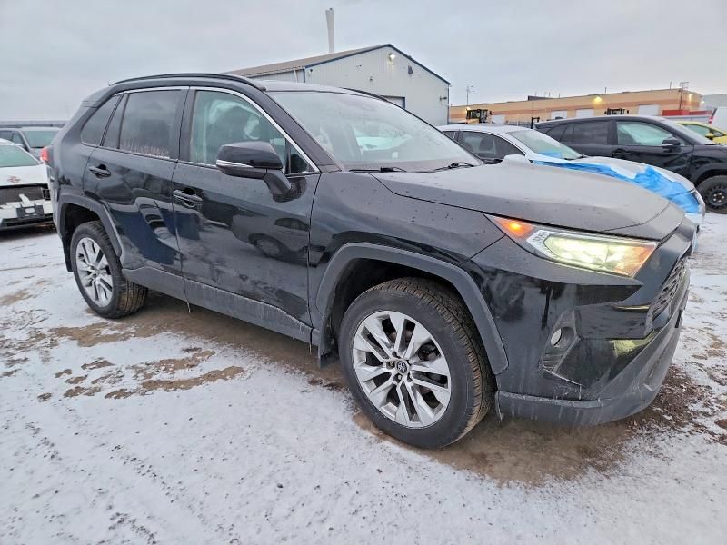 2021 Toyota Rav4 xle