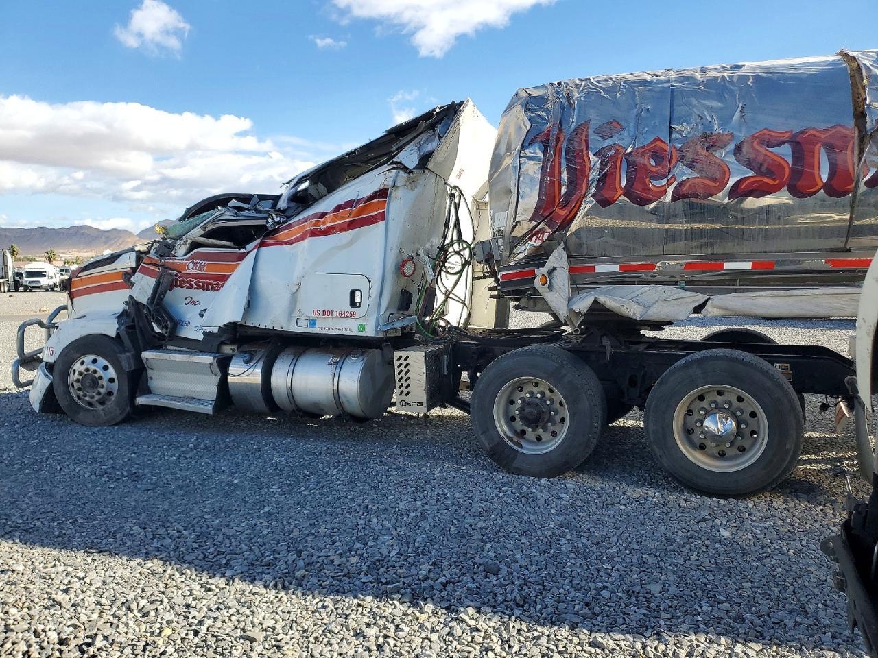 2023 Kenworth Construction T680