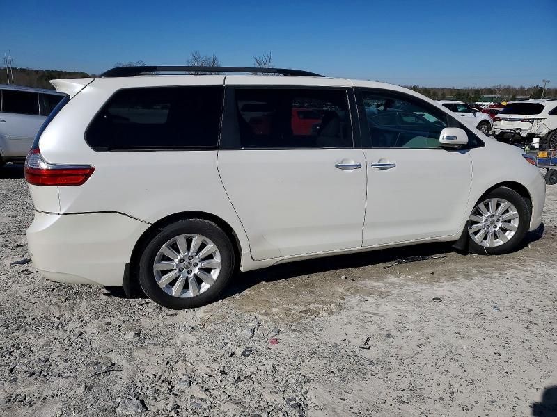 2015 Toyota Sienna xle