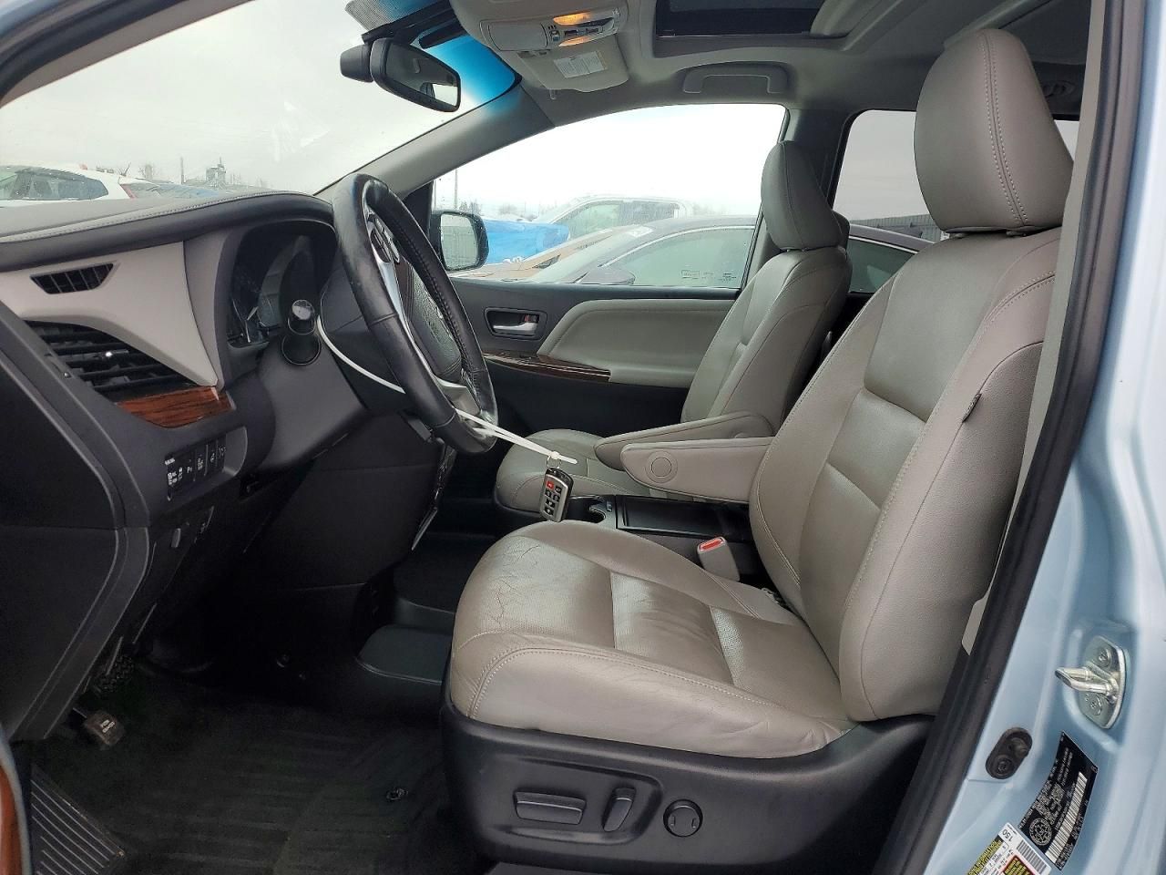 2015 Toyota Sienna xle