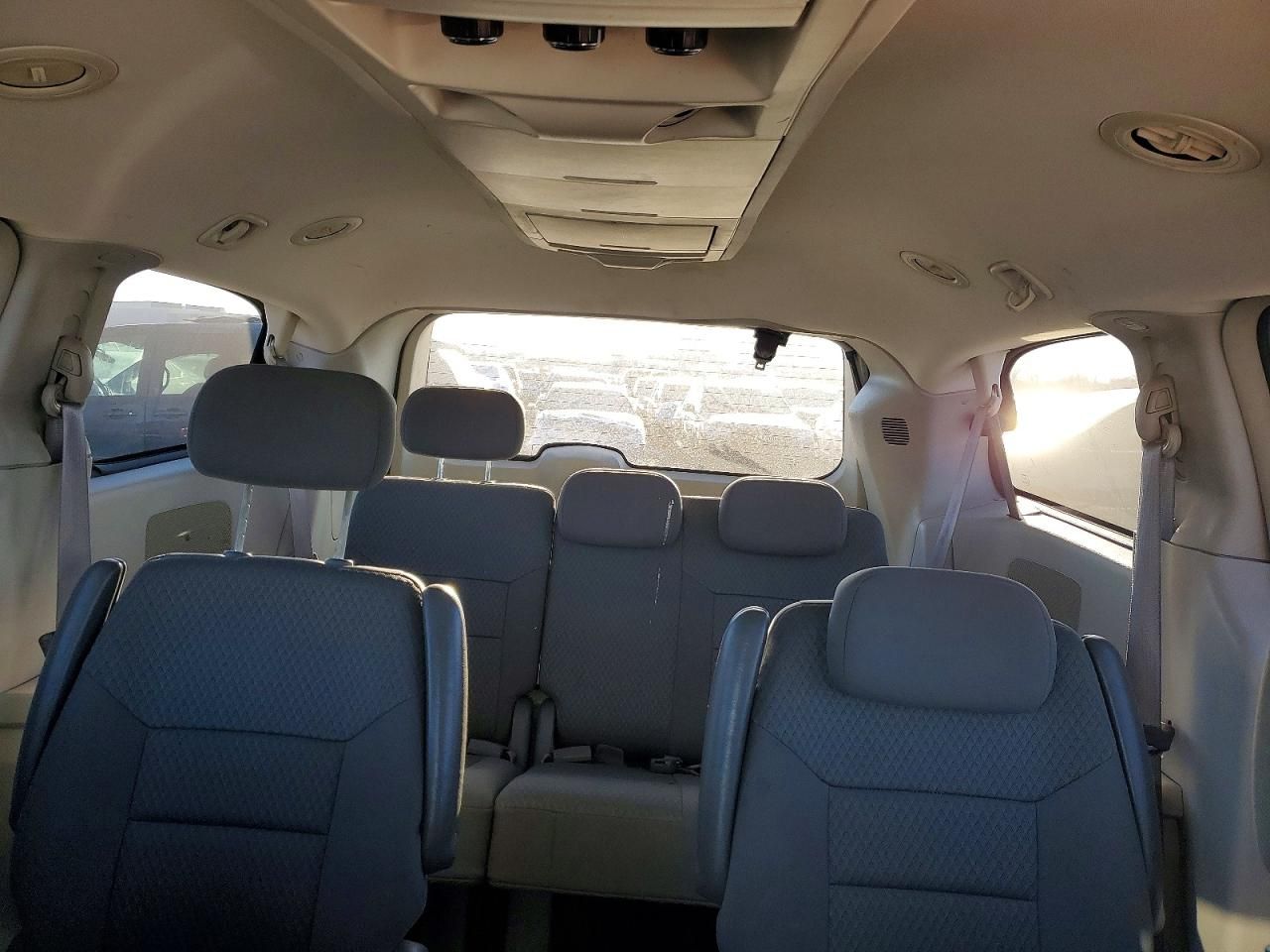 2010 Chrysler 2010 Chry Town & Country Touring l