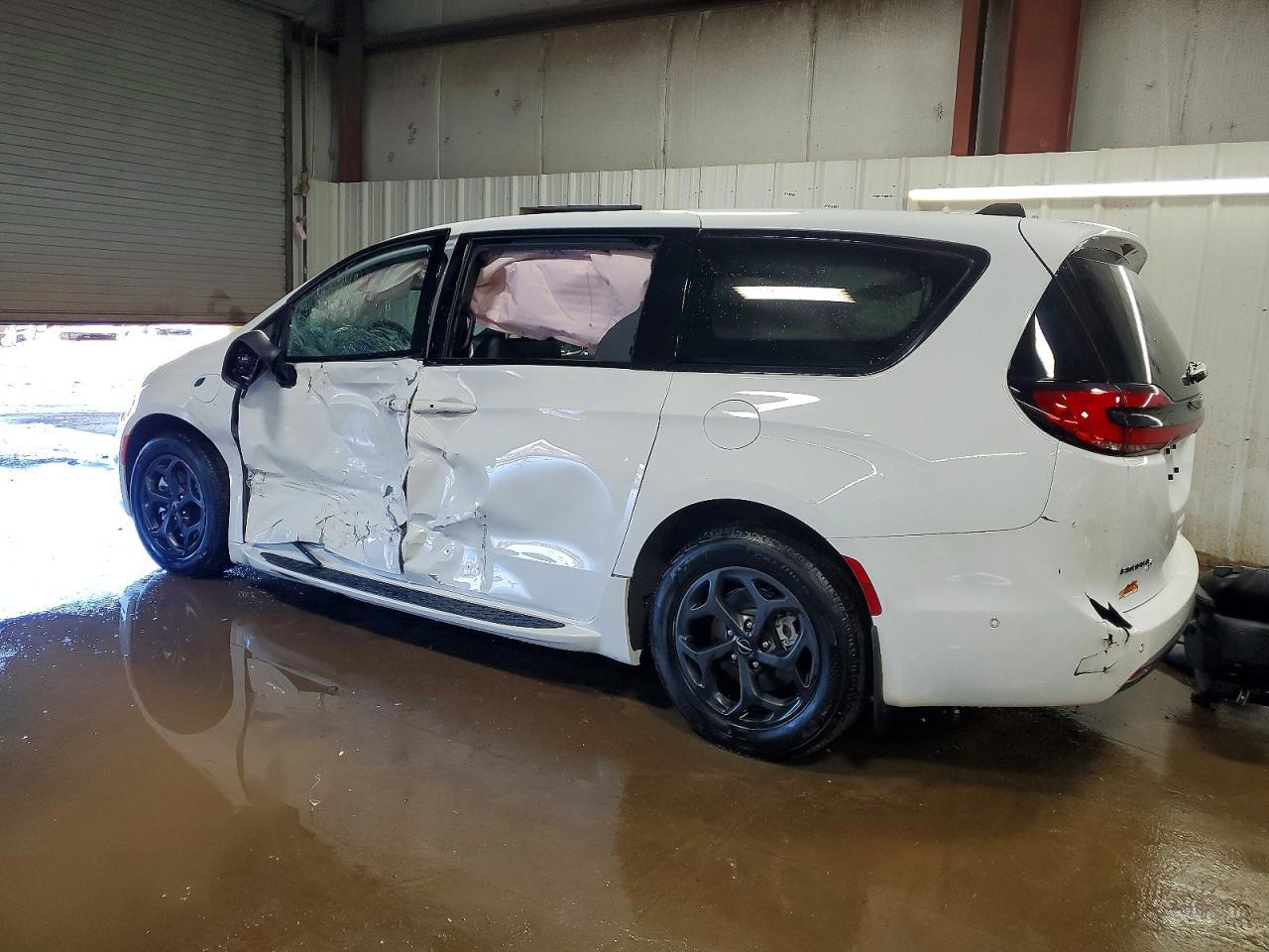 2023 Chrysler Pacifica Hybrid Touring l