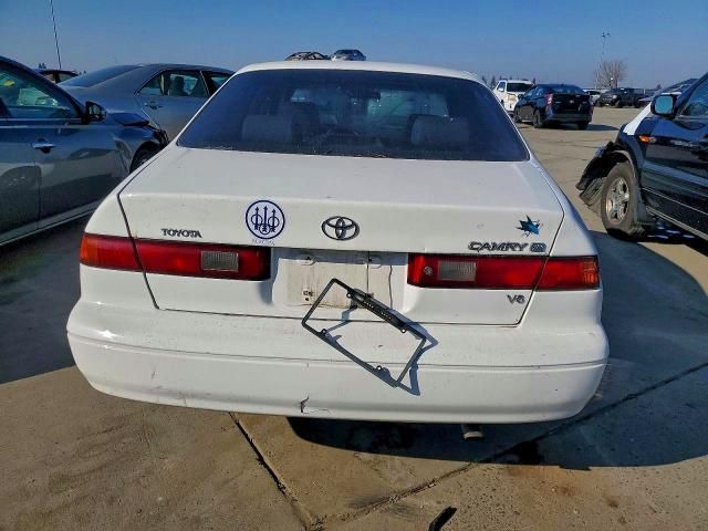 1999 Toyota Camry le