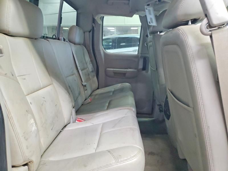 2011 Chevrolet Silverado K1500 ltz