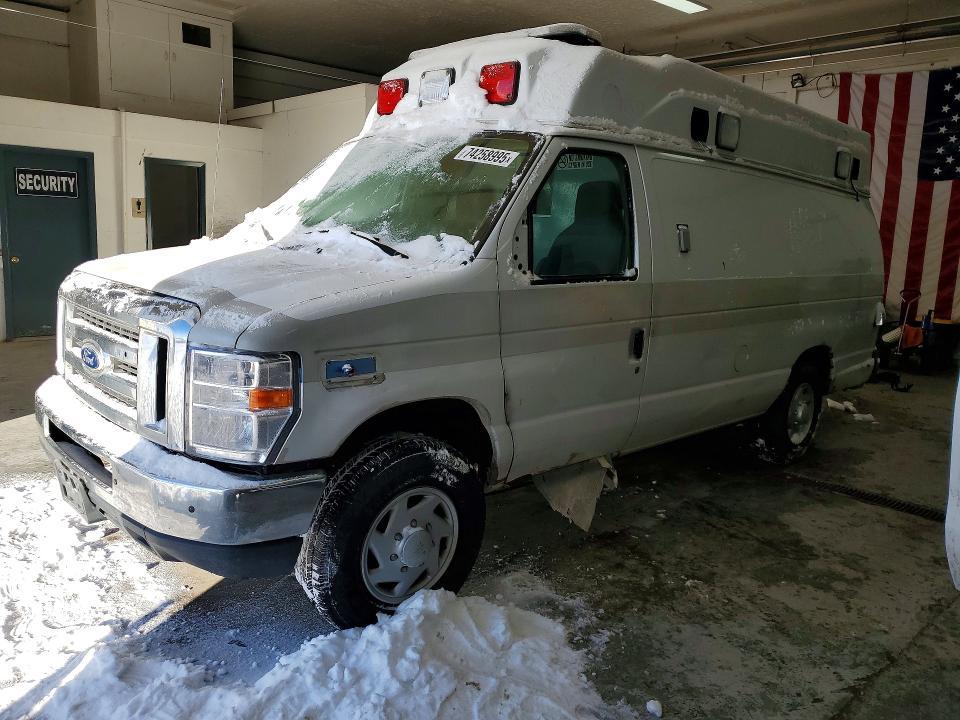 2014 Ford E350 Ambulance