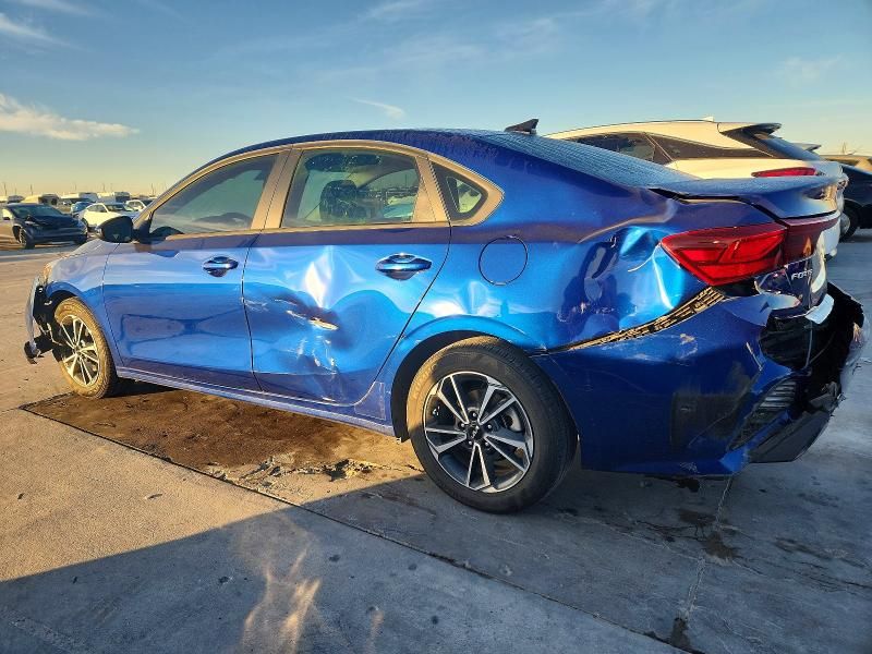 2023 KIA Forte lx
