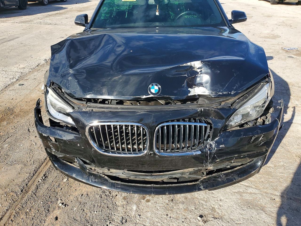 2015 BMW 750 i