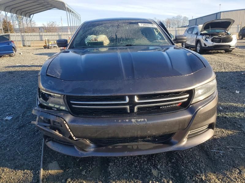 2015 Dodge Charger se
