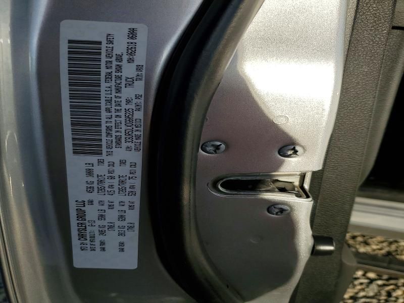 2013 Dodge Ram 2500 slt