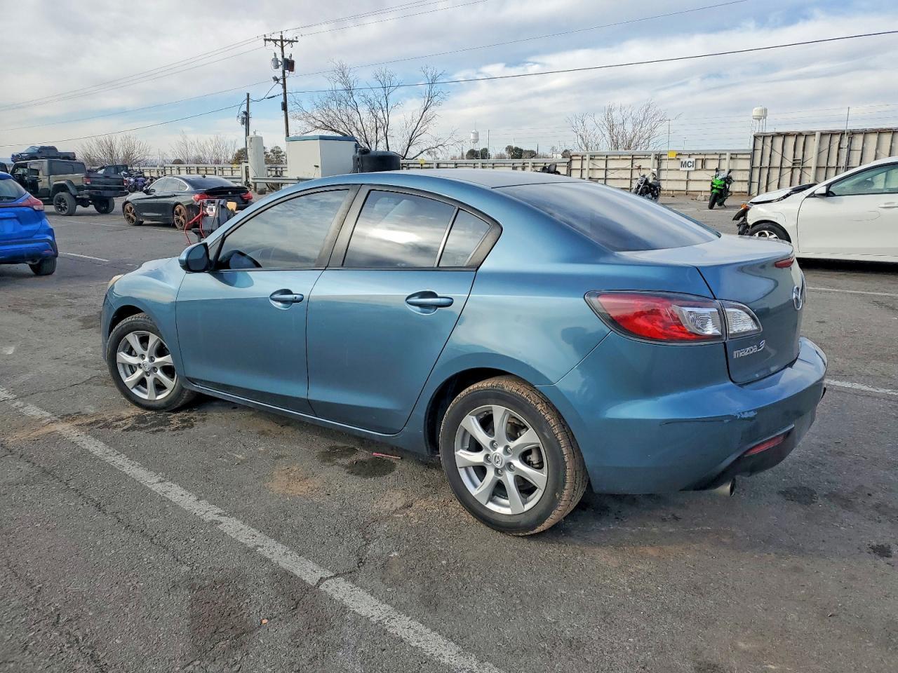 2011 Mazda 3 I