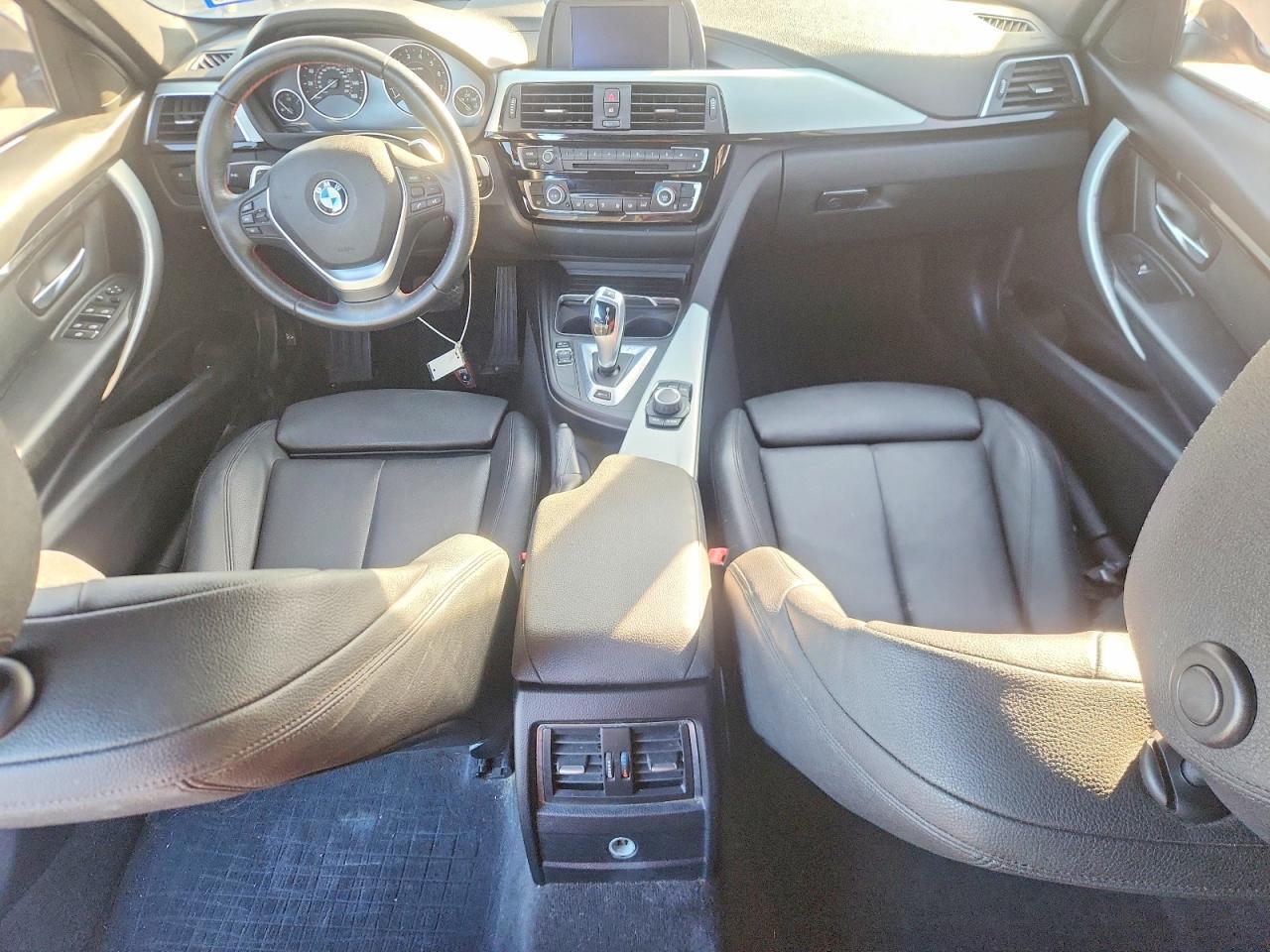 2018 BMW 330e