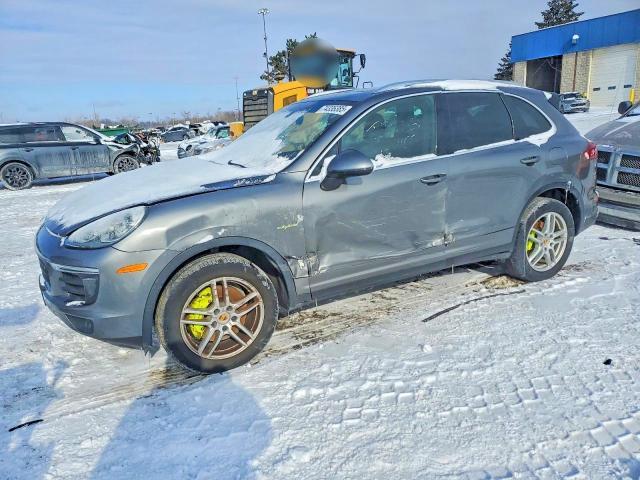 2017 Porsche Cayenne Hybrid Platinum