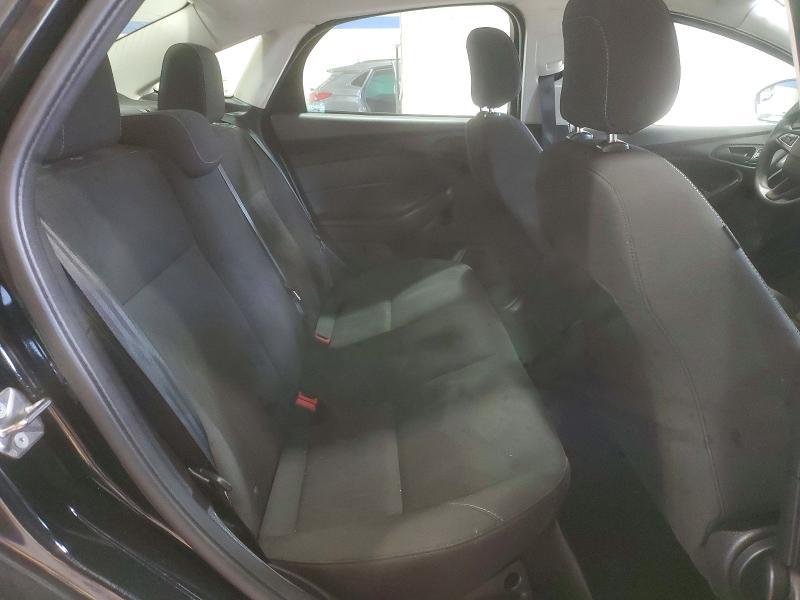 2015 Ford Focus s