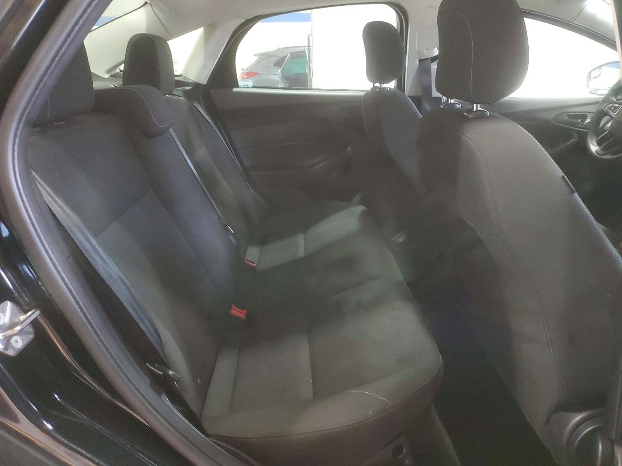 2015 Ford Focus s