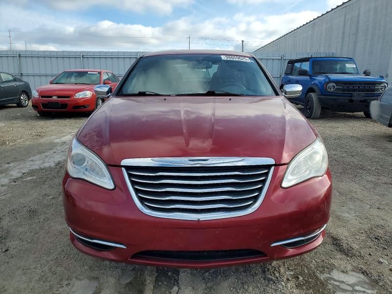 2012 Chrysler 200 Limited