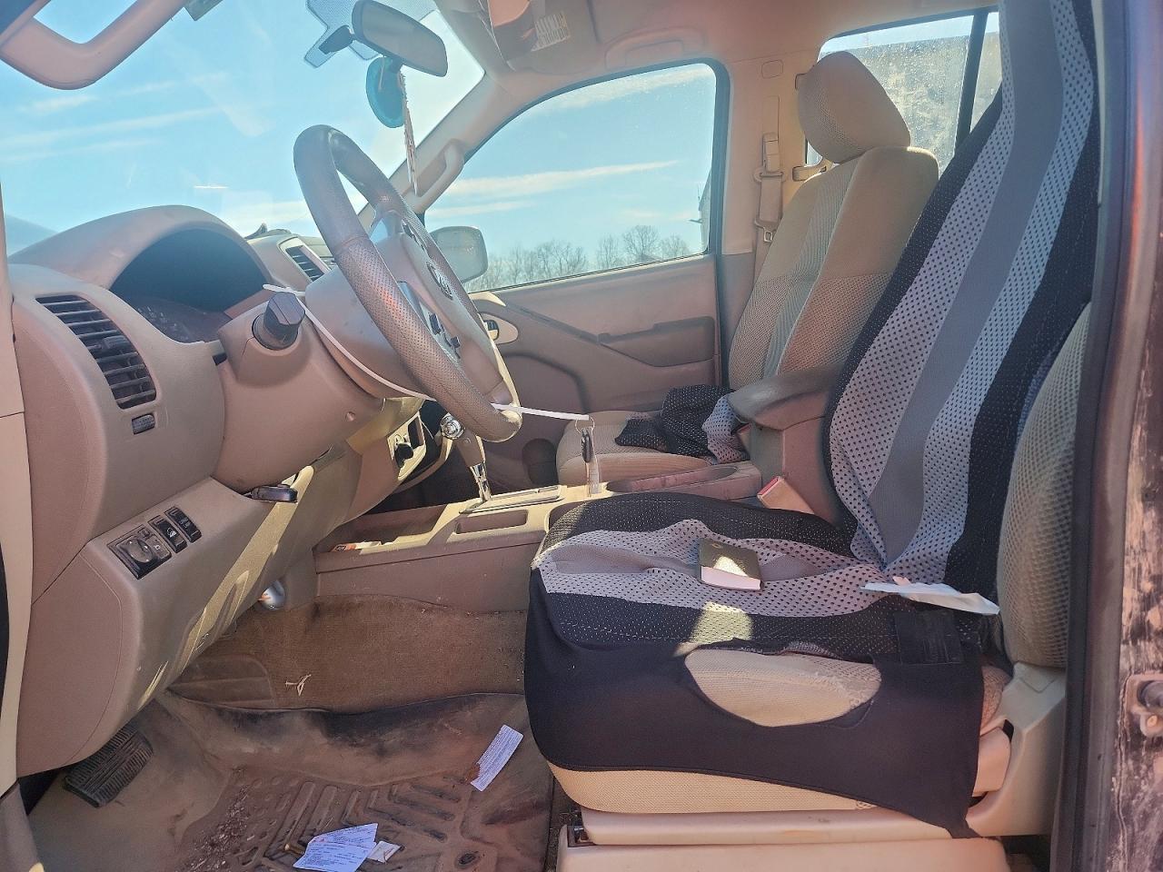 2015 Nissan Frontier SV
