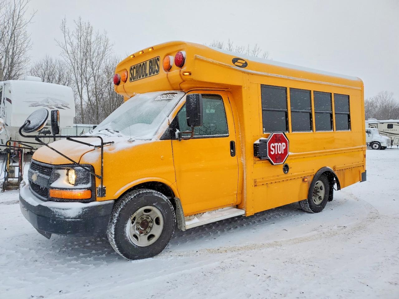 2016 Chev 2016 Thomas Minotour G3500-School Bus