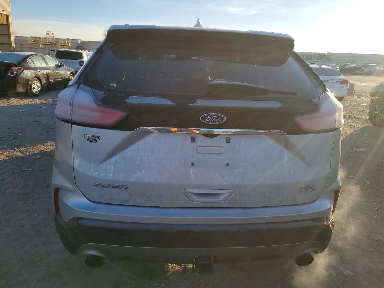 2019 Ford Edge sel