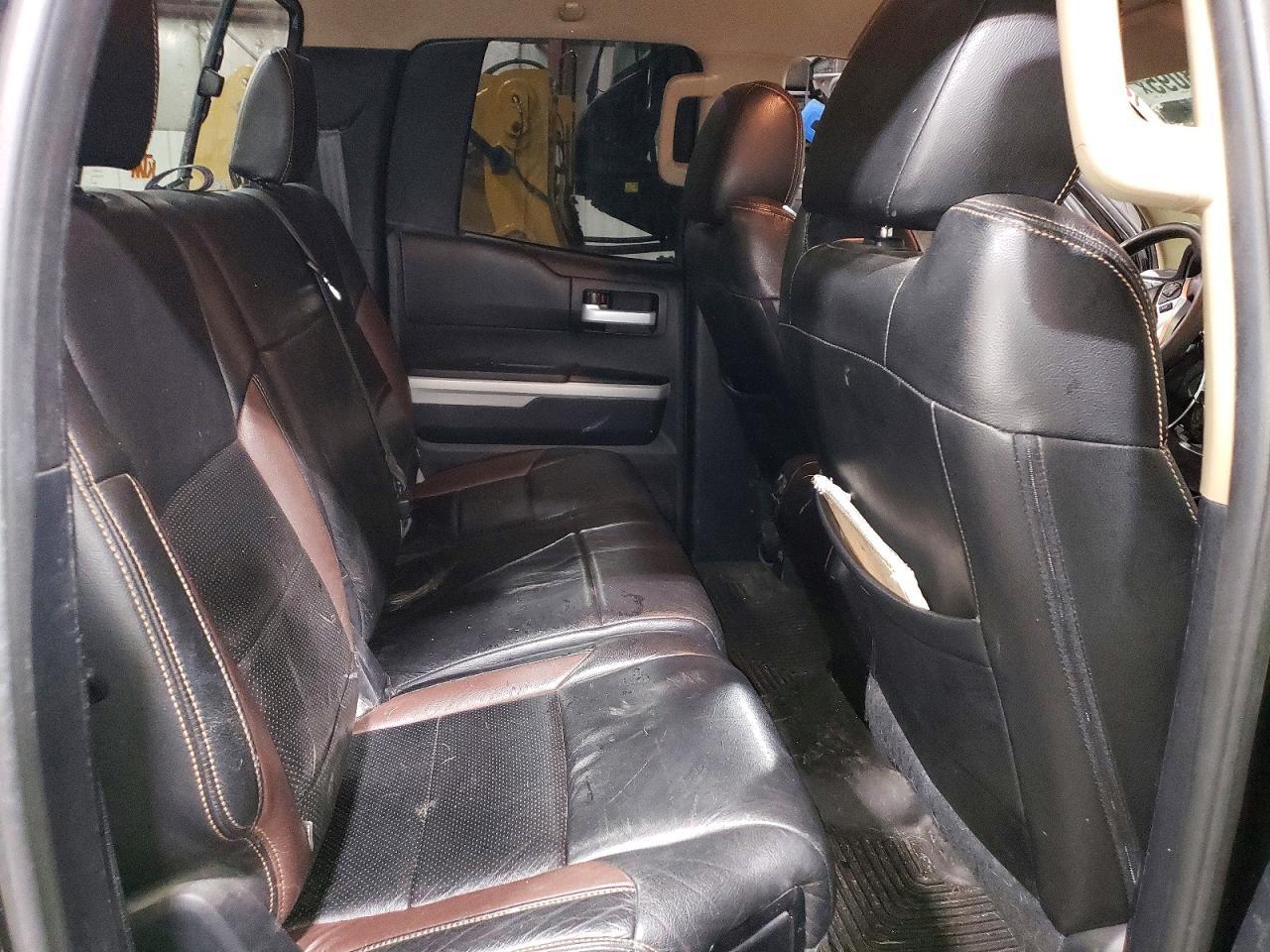 2015 Toyota Tundra SR5