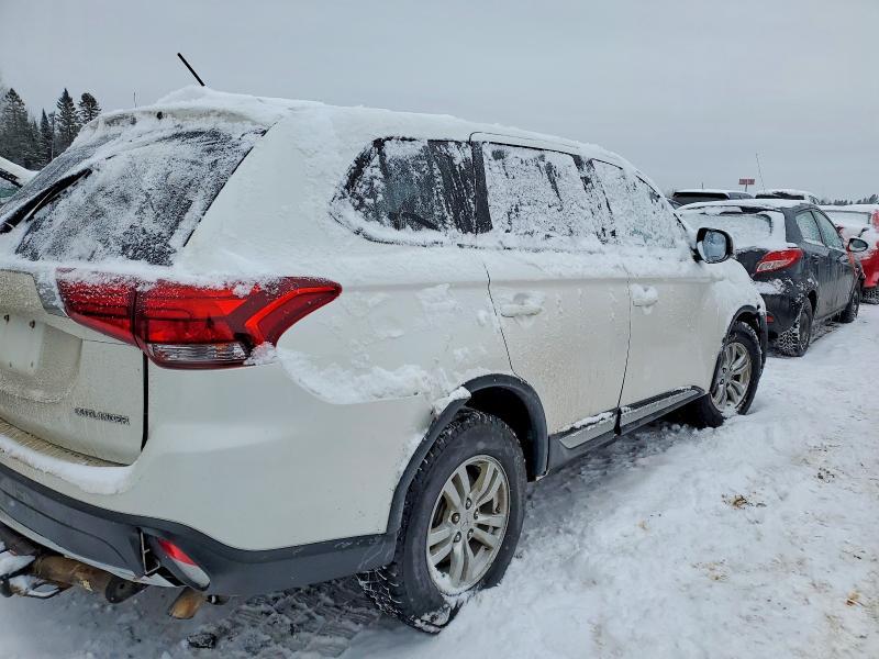 2016 Mitsubishi Outlander es