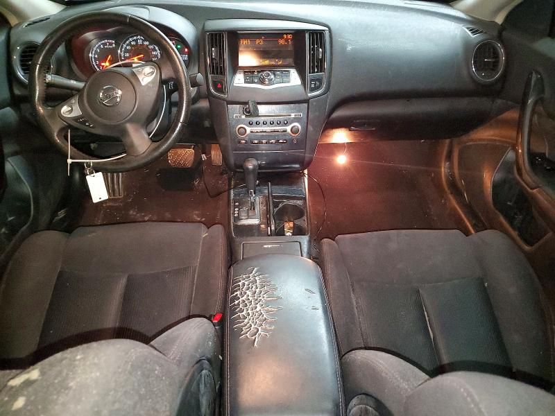 2013 Nissan Maxima s