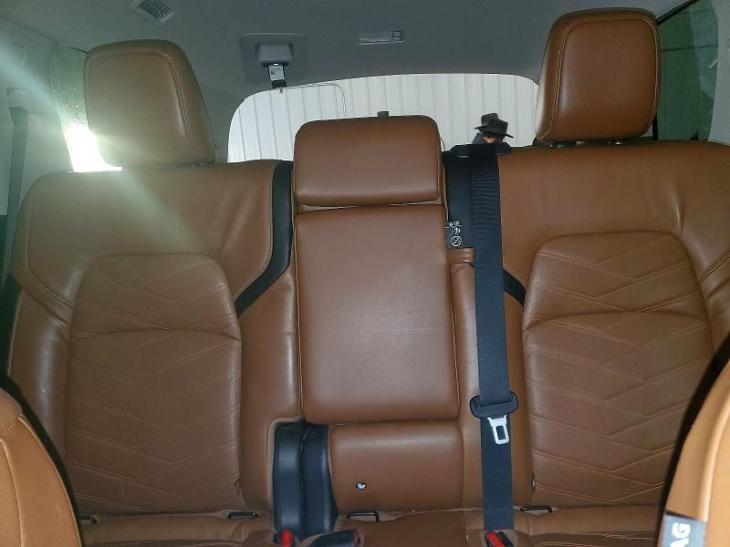 2022 Nissan Pathfinder Platinum