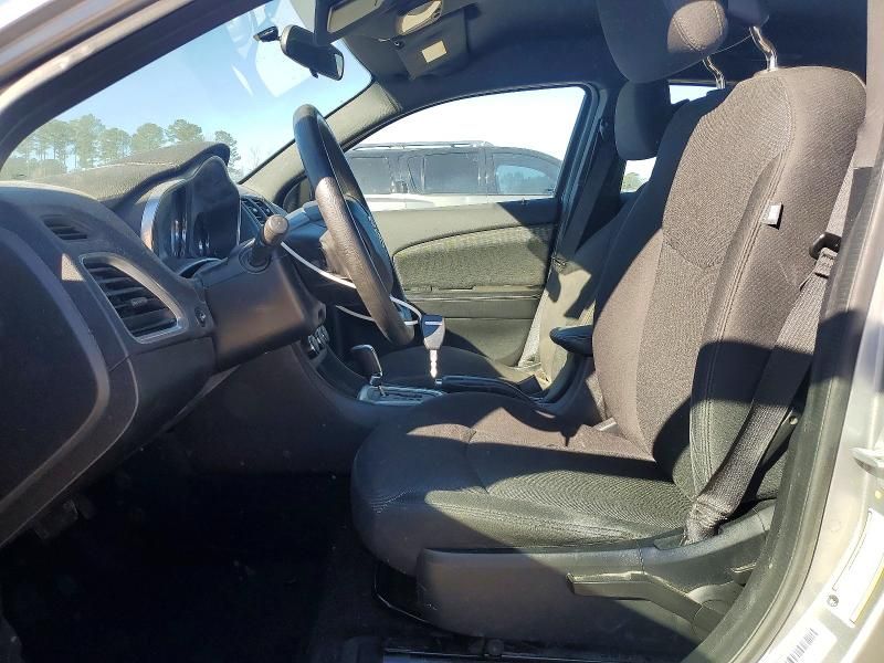 2014 Dodge Avenger se