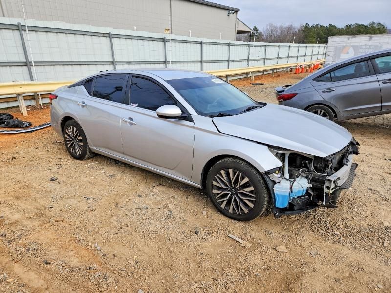 2023 Nissan Altima sv