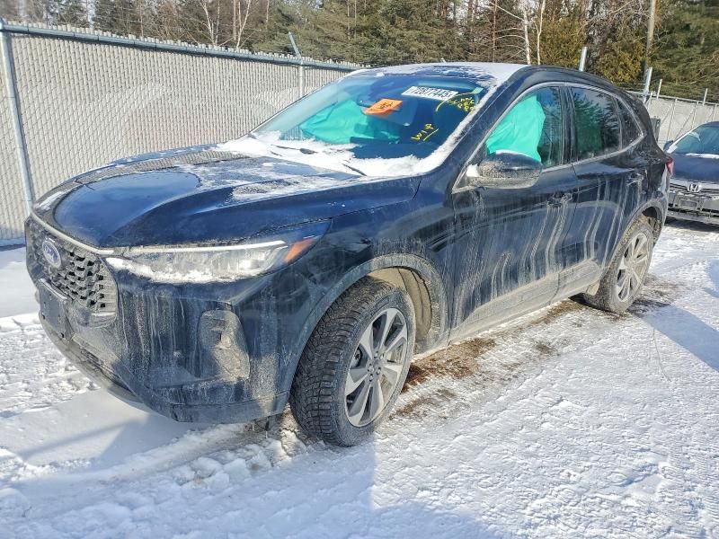 2025 Ford Escape Platinum