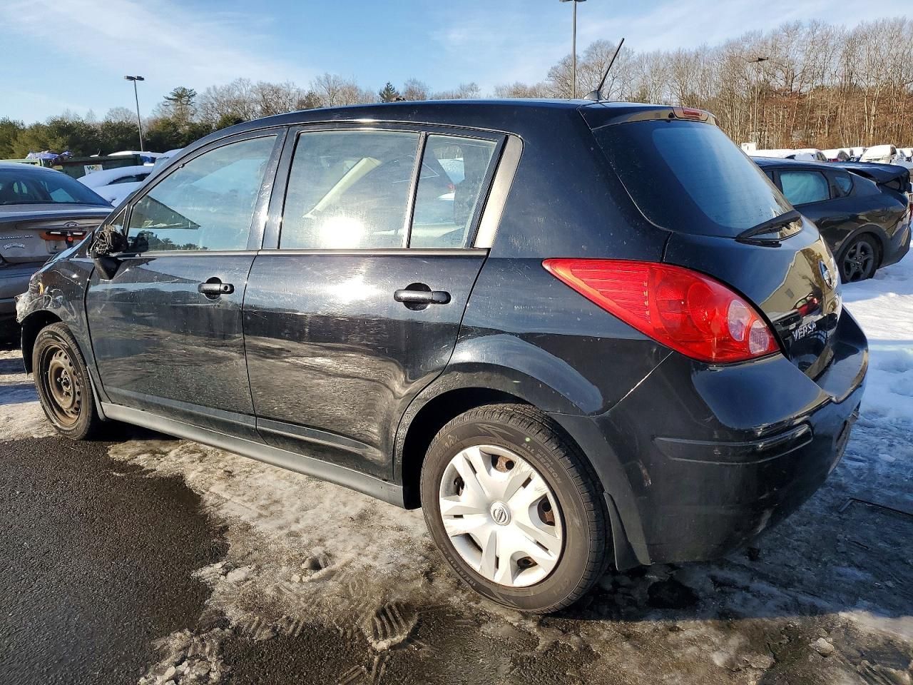 2010 Nissan Versa s
