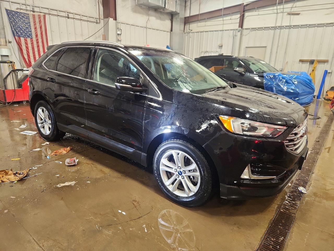 2019 Ford Edge sel