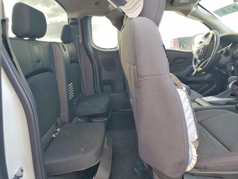 2024 Nissan Frontier s