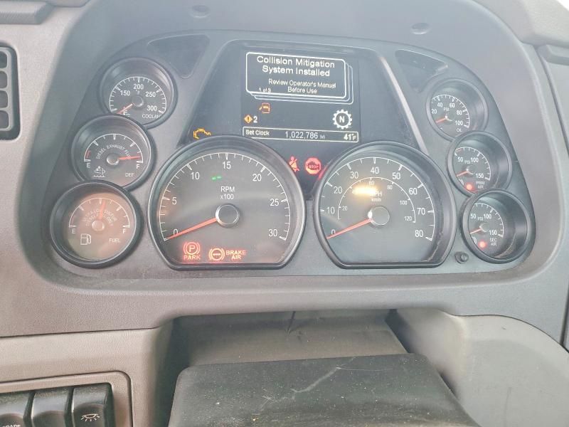 2017 Peterbilt 579 Semi Truck