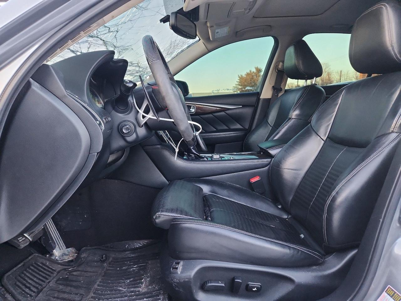 2015 Infiniti Q50 Base